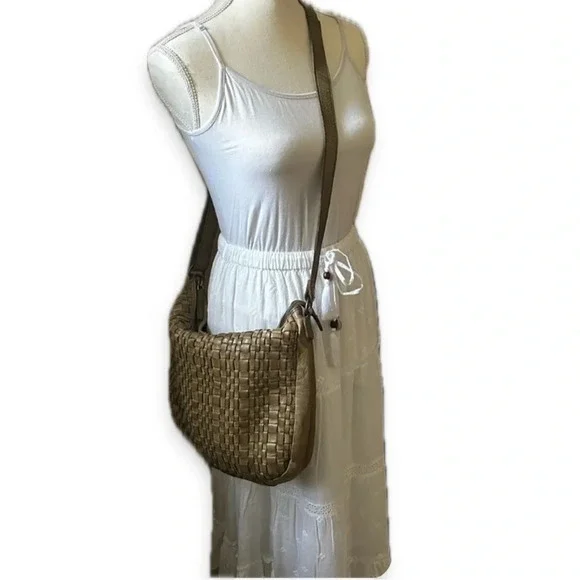 Vilenca Holland Genuine Leather Sage Green Crossbody Bag - Picture 3 of 13